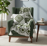 کوسن پانچ زیتونی به همراه شال مبل زیتونی