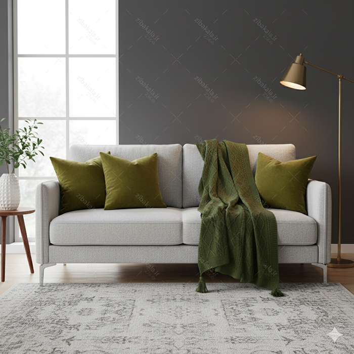 کوسن مخمل زیتونی روی مبل
