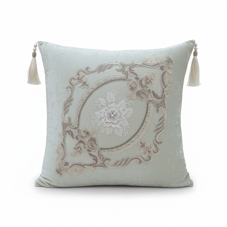 کوسن مخمل دانتل شیری