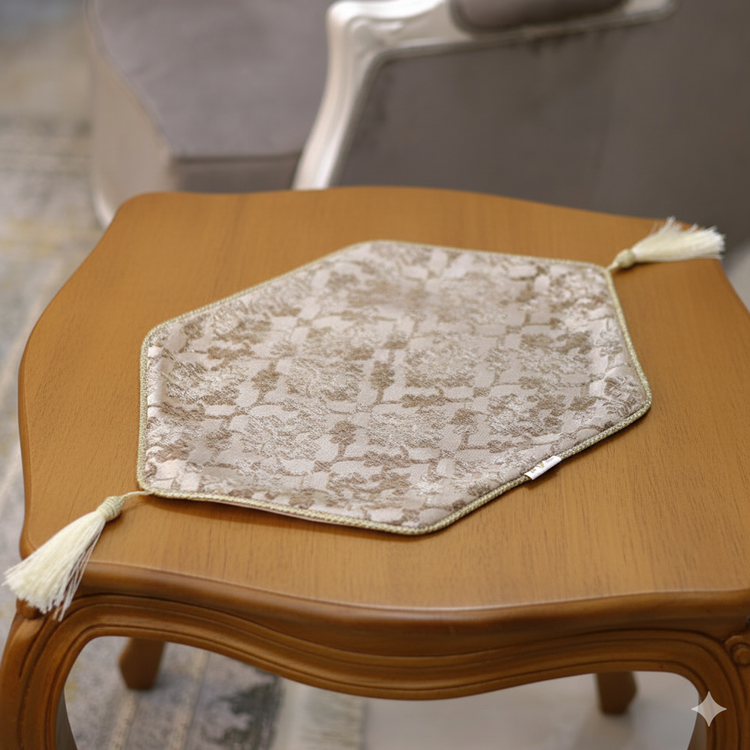 عسلی رنگ کرم نسکافه ای طرح خاتون